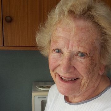 Notice for Valerie Mary Solly