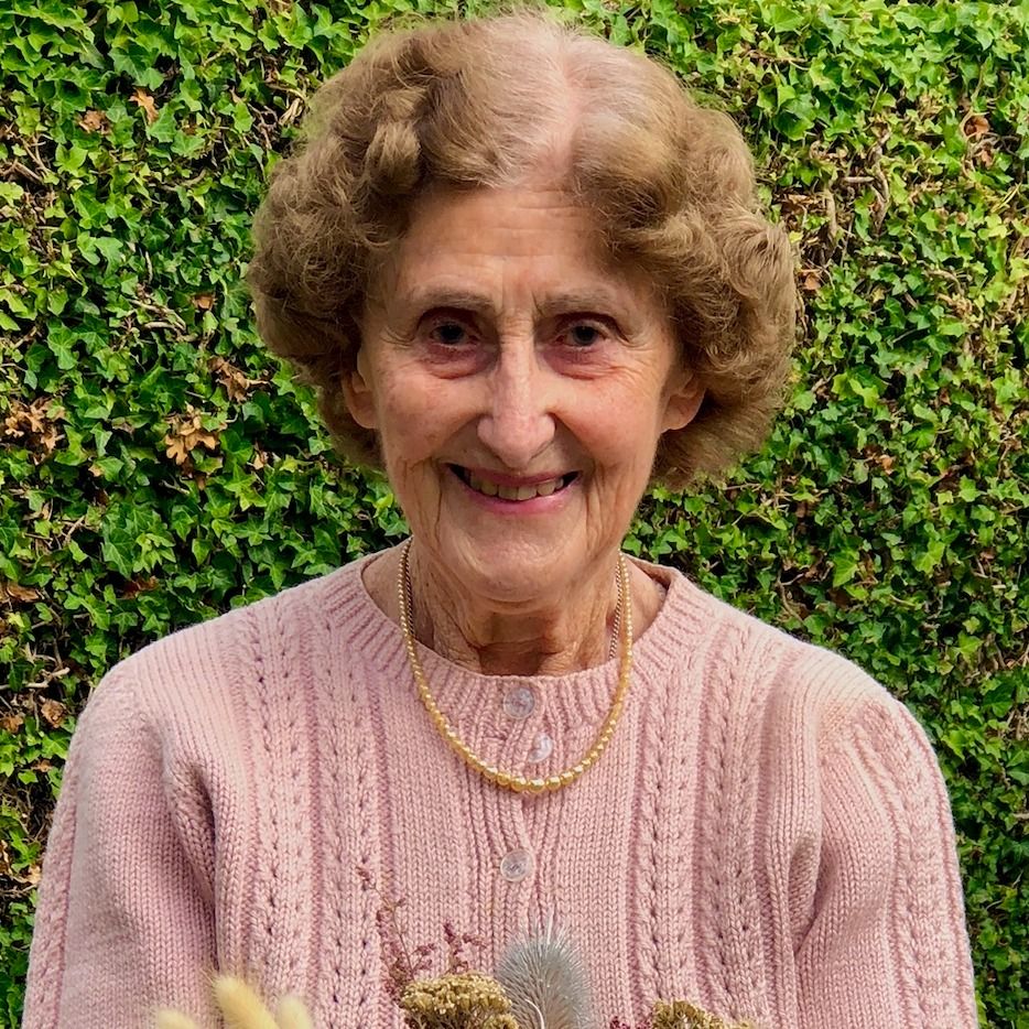 Notice for Olive May Hay