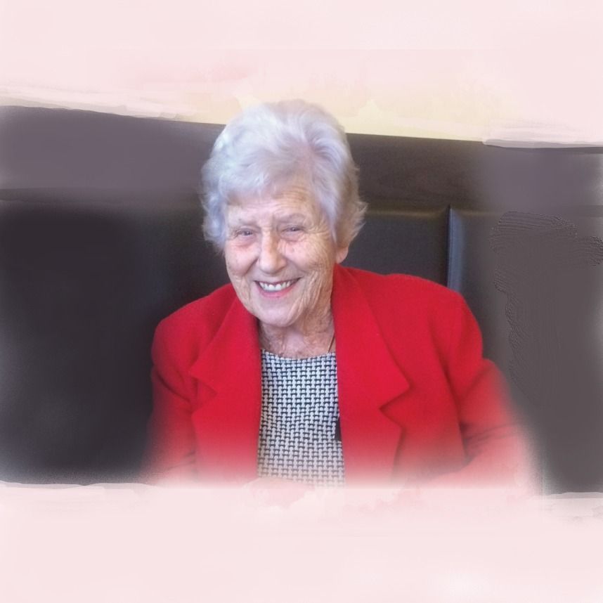 Notice for Elizabeth Doris Topham